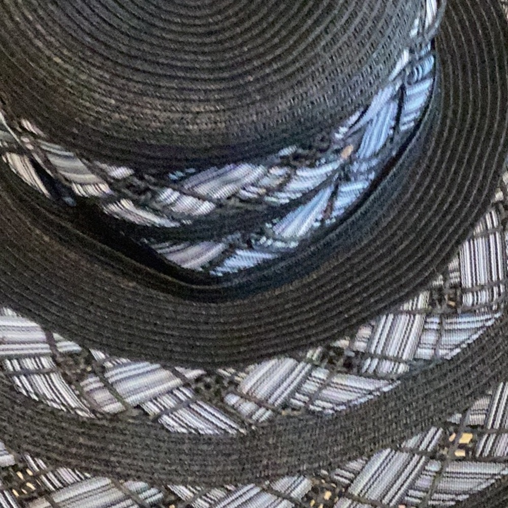 Elegant Black and white Women's Hat - Picture 5 of 8